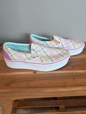 Vans Ltd Edition Pastel Plaid Preppy Platform Classic Slip On Sneakers size 7.5